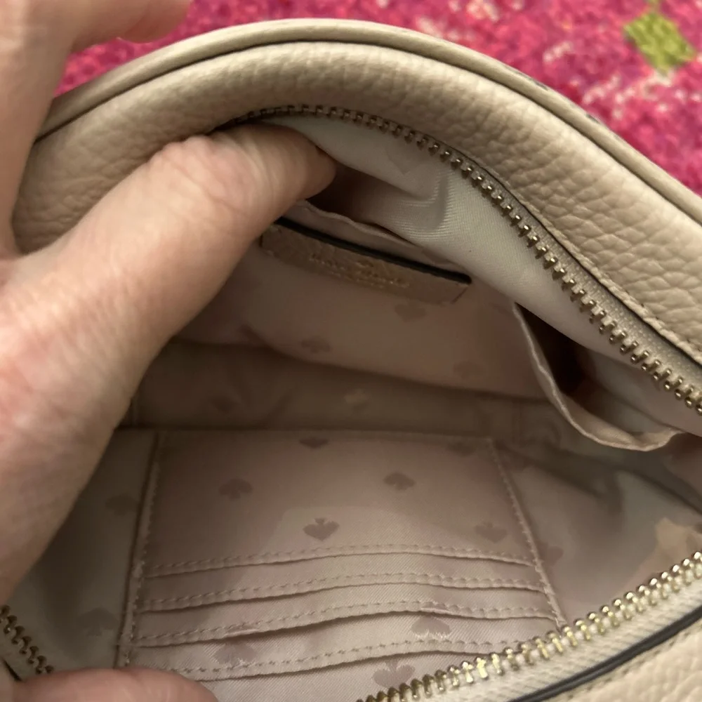 Kate Spade small crossbody bag. Great preowned condition.